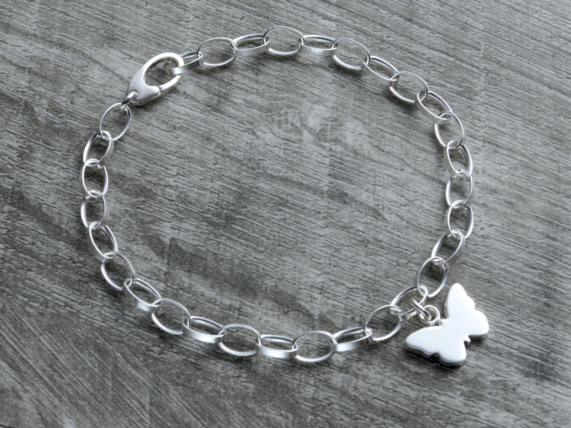 What Are Charm Bracelets & What Do They Mean? - Wellesley Row